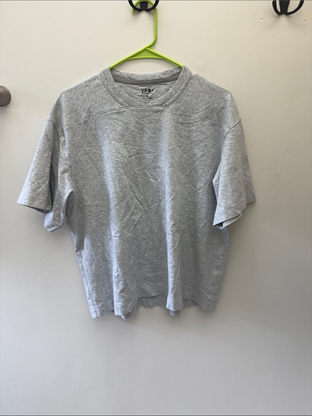 Abercrombie & Fitch Light Gray Short-Sleeve Crewneck Tee